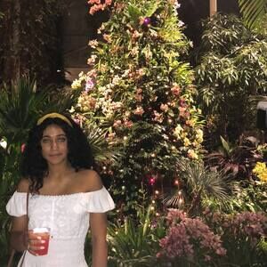 Meet your Posher, Olivia